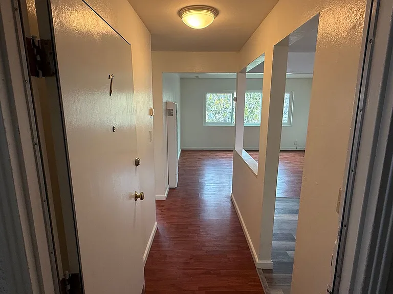 Stannage Ave, 411 — Photo 3