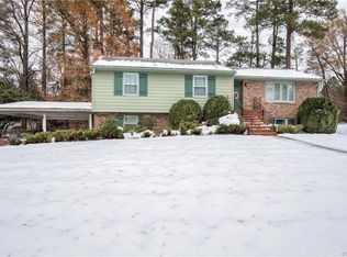 120 Hampton Dr, Colonial Heights, VA 23834