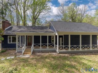 2367 N Lakeshore Dr, Louisa, VA 23093