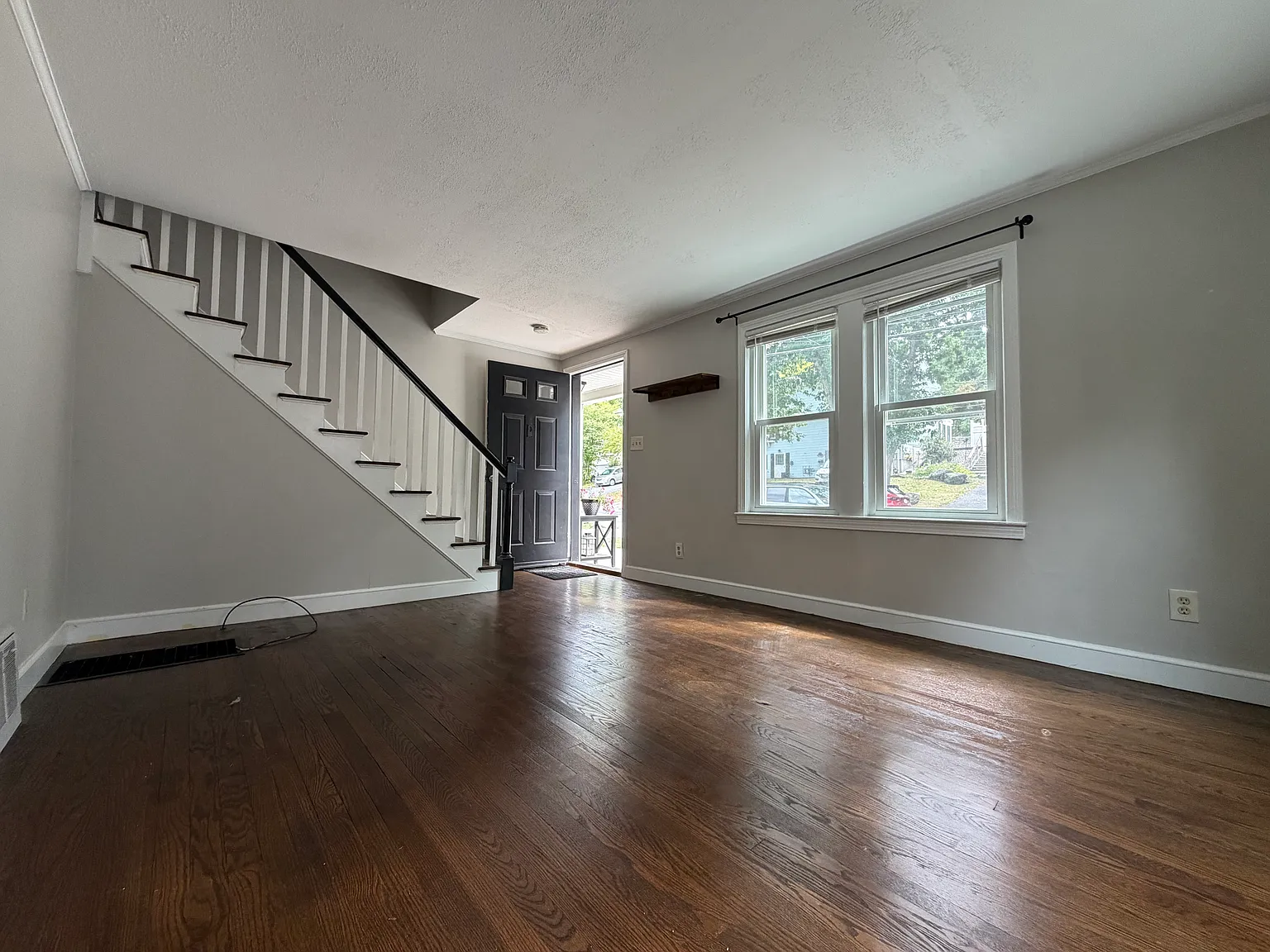 2 bed, $2,200 — Photo 3