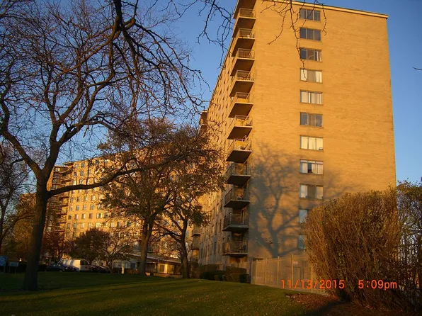 6933 N Kedzie Ave APT 1107, Chicago, IL 60645