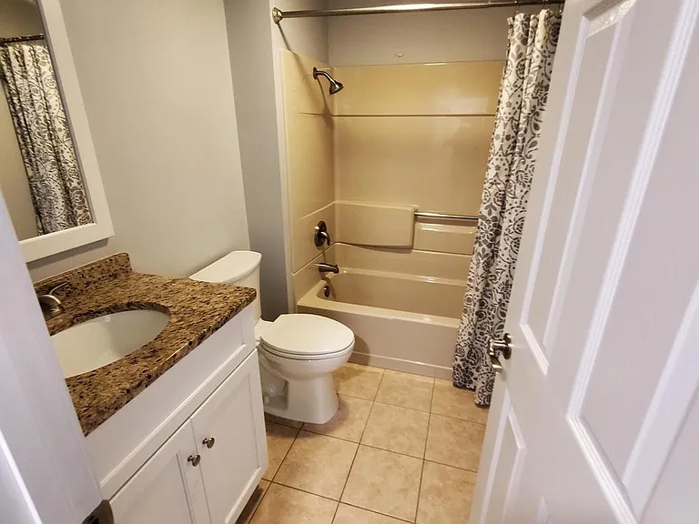 13813 Village Mill Dr — Photo 8