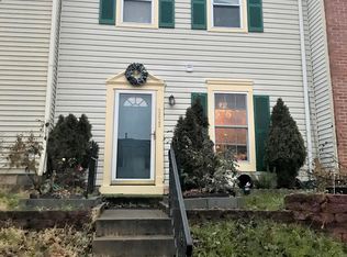 8628 Sumter Ct, Manassas Park, VA 20111