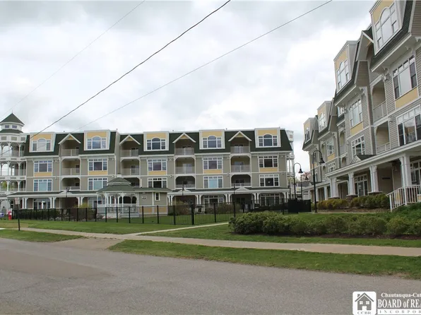 50 Lakeside Dr #C404, Bemus Pt, NY 14712