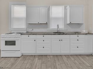 163 Livingston St, Elizabeth, NJ 07206