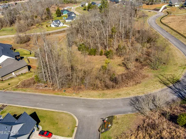 132 & 134 Black Oak Dr, Oak Ridge, TN 37830