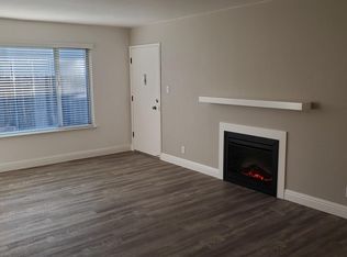 1067 Broadmoor Blvd #1, San Leandro, CA 94577