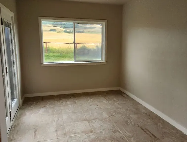 650 E Williams Rd — Photo 30