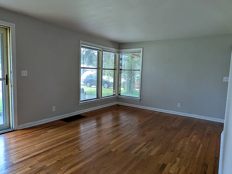 5609 N Hemlock St — Photo 13