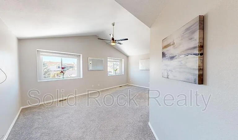 8450 Camfield Cir — Photo 13