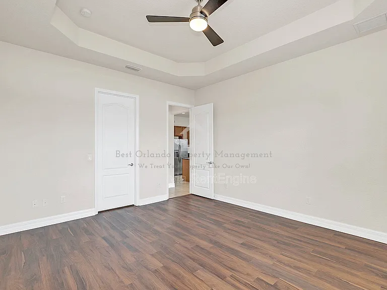10466 Stapeley Dr — Photo 8