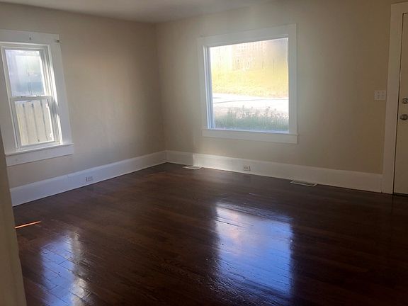5th image of 113 W South St