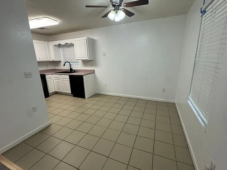 109 Garfield St — Photo 3