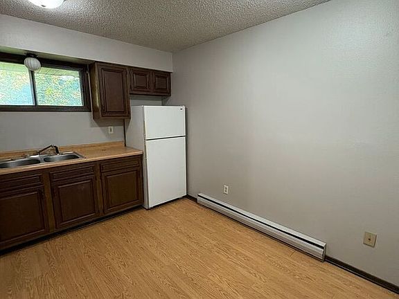 2nd image of 719 1st St S #6