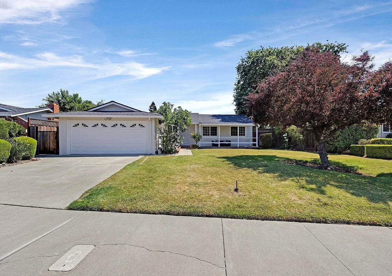 Newly Remodeled & Spacious 4 Bed, 2 Bath Luxury Retreat in Pleasanton — Photo 2