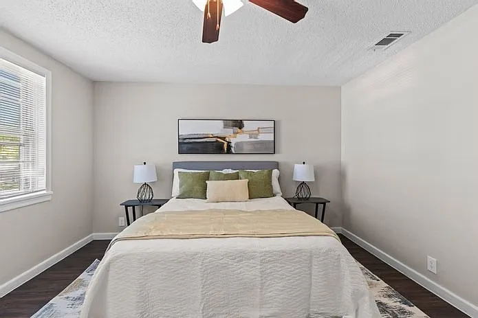Townhomes at South Highlands — Photo 13