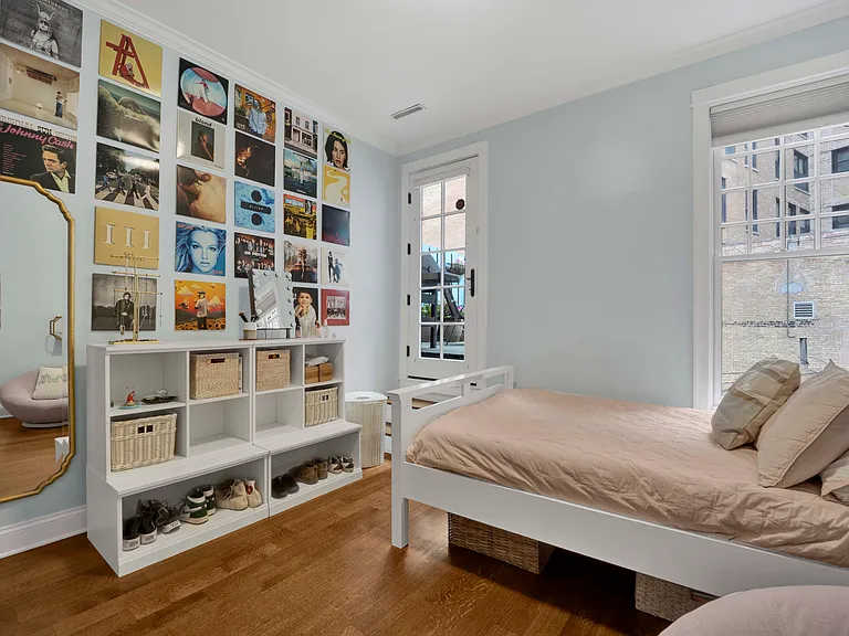 2109 N Clark St — Photo 25