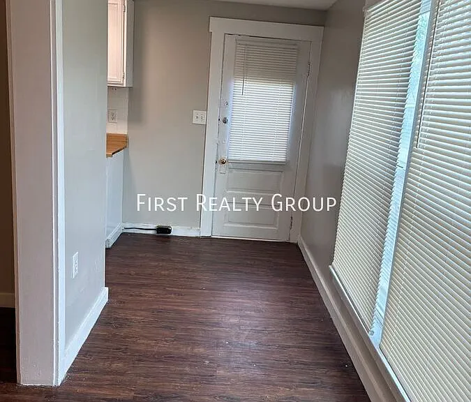 2660 Hazel Ave — Photo 3