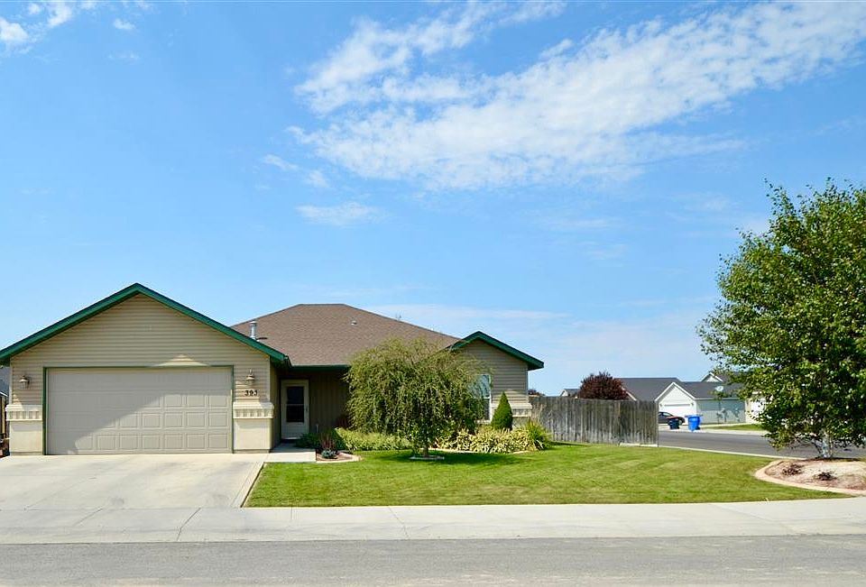 1st image of 393 Joellen Dr