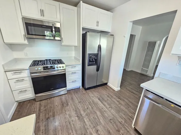 2271 Princeton St, Palo Alto, CA 94306