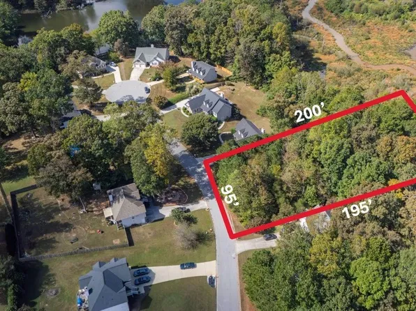 46 Legend Creek Holw, Douglasville, GA 30134