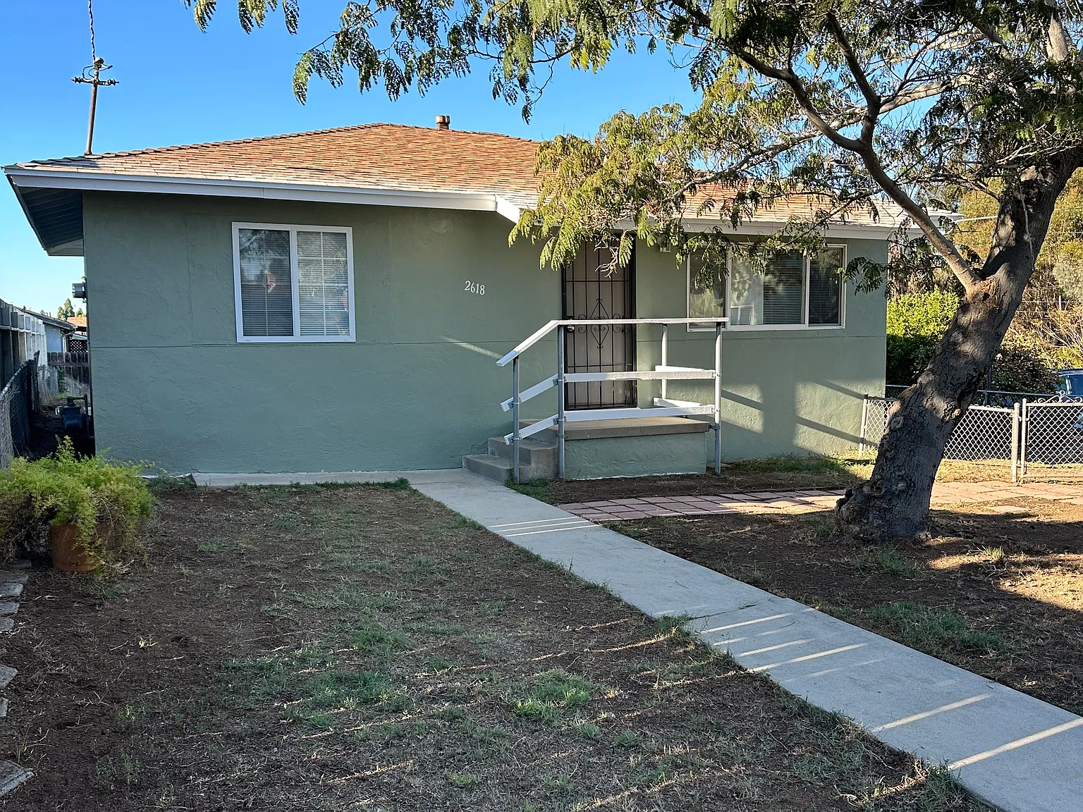 2 bed, 832 sqft, $2,700 — Photo 2