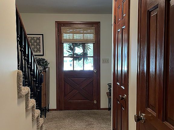 5th image of 2925 Chrysler Dr