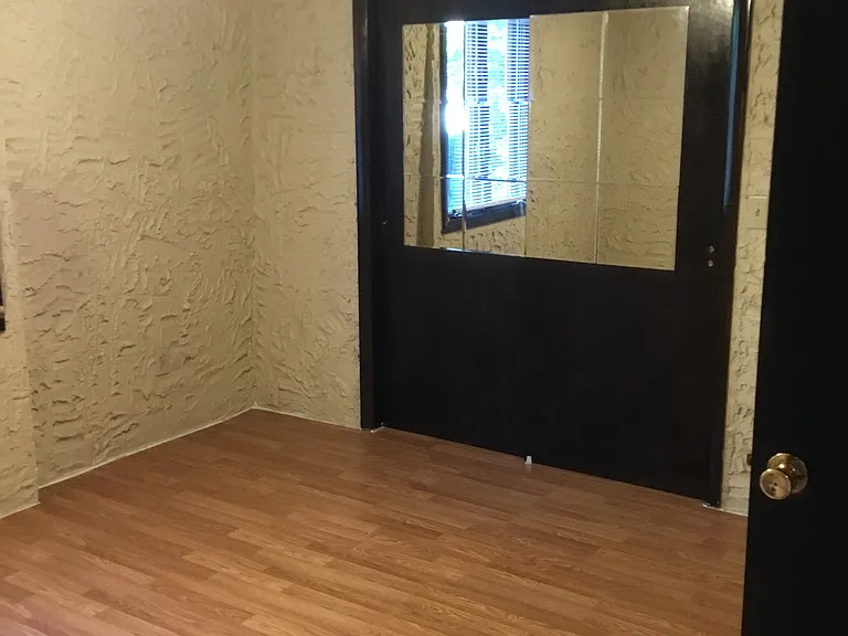 144 Hillcrest Ave #2R — Photo 10
