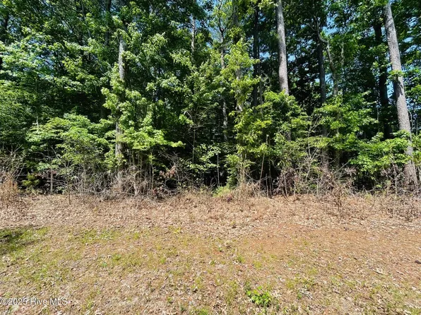 40 Comanche Trail, Hertford, NC 27944
