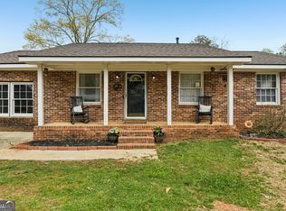 8165 Laurel Dr SW, Covington, GA 30014