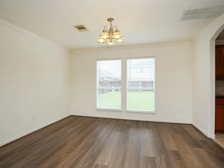 5007 Creekbridge Ct — Photo 9