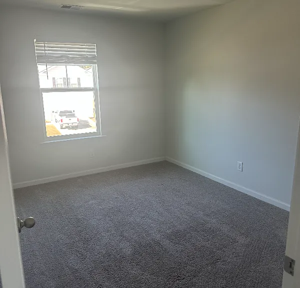 154 Troupe Dr — Photo 8