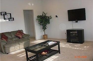 4th image of 383 Marshall Heights Dr