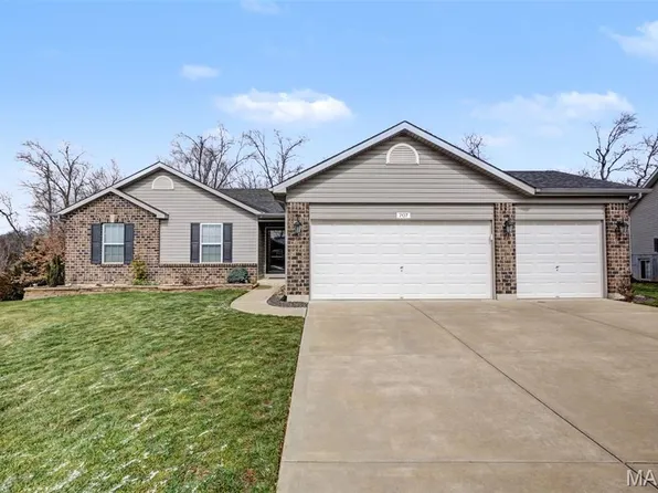 707 Talon Dr, Wright City, MO 63390