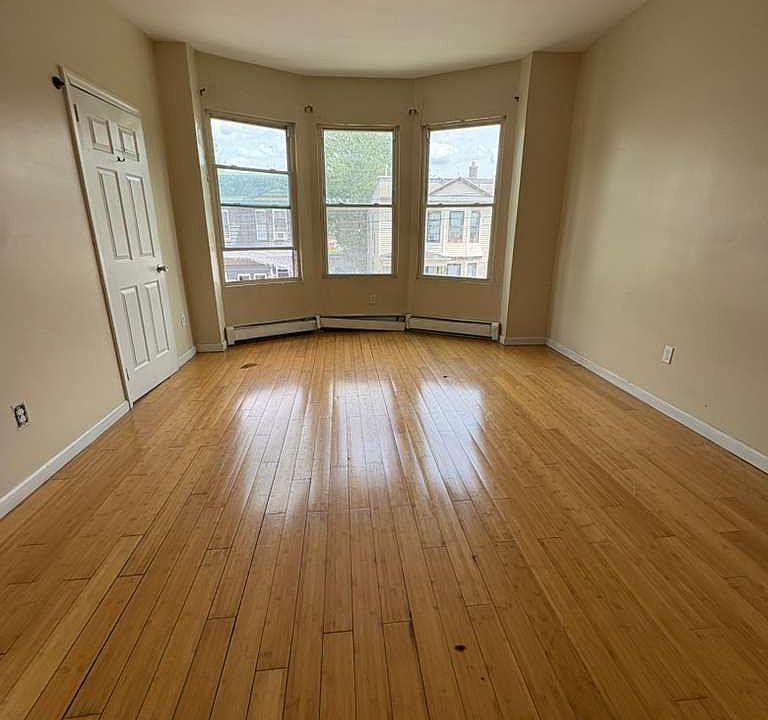 1st image of 603 S 20th St #3
