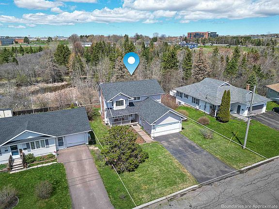 2nd image of 22 Doc Blanchard Cres