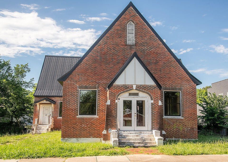 1st image of 21 W Bell Ave