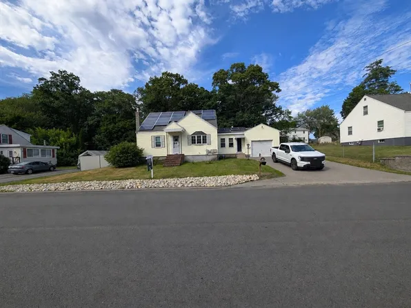 193 Bouchard Ave, Dracut, MA 01826