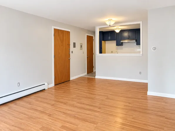 185 Salem St APT 11, Medford, MA 02155