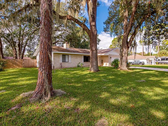 5th image of 2910 Vista Palm Dr