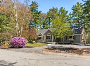 39 Leonard St, Carver, MA 02330