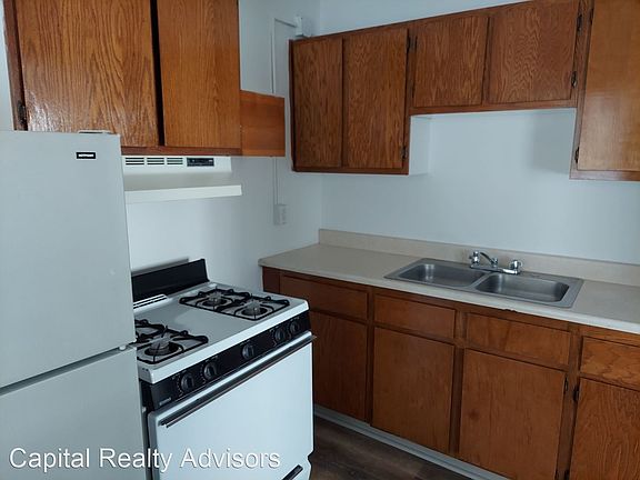5th image of 629 Pine Ave #20
