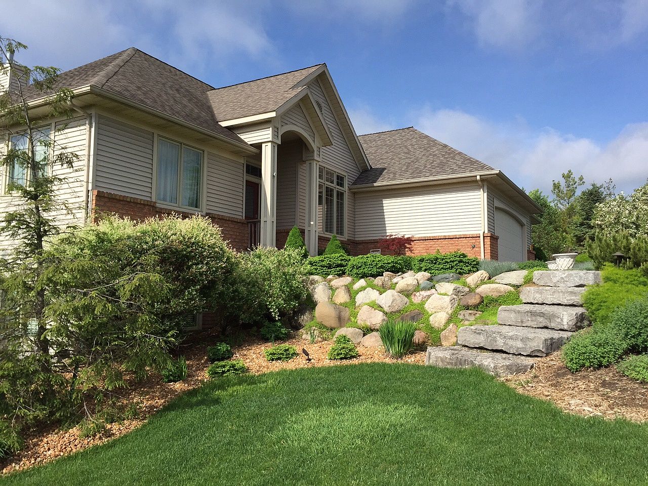 6192 Montmorency Dr SE, Caledonia, MI 49316 Zillow