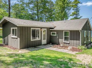 15721 Pretty Lake Dr, Mecosta, MI