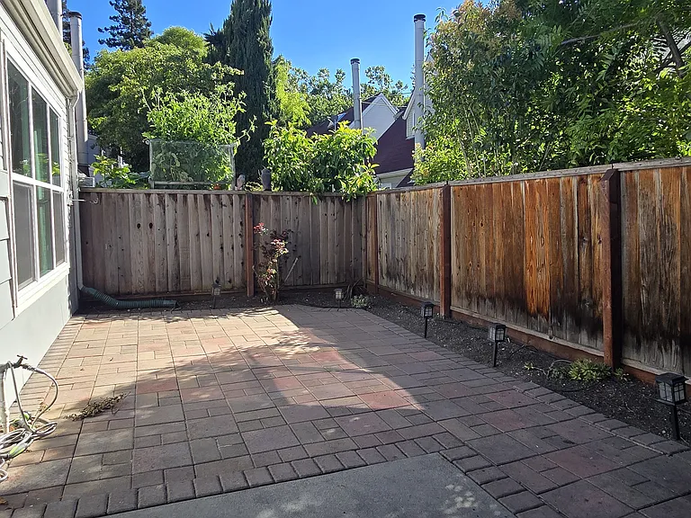 436 Rhone Ct — Photo 20