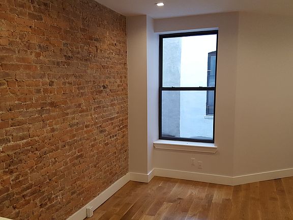 5th image of 679 Halsey St #5L