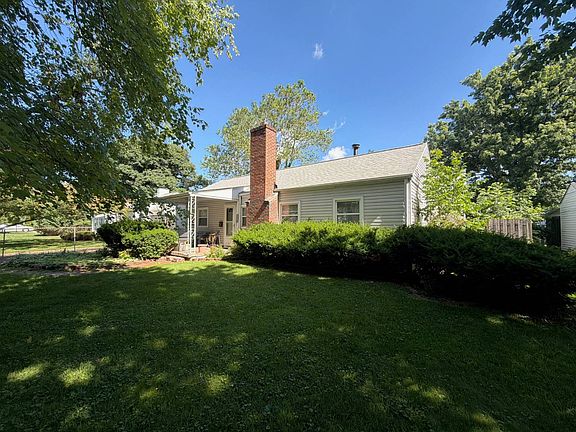 4th image of 2860 Bryden Rd