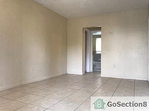 2nd image of 1541 NW 1st Pl APT 4