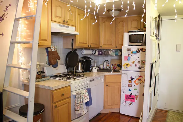 Rented by PennApts | media 35