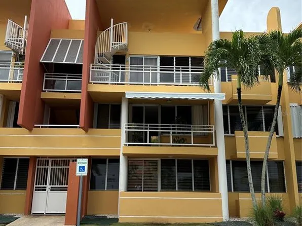 693 Road Km 13.3 Condominium Gold Vlg #1202, Vega Alta, PR 00692